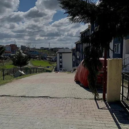 Closest House To The Airport