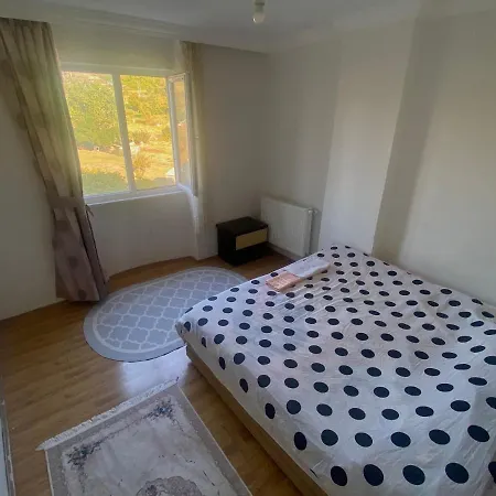 Closest House To The Airport Apartment *